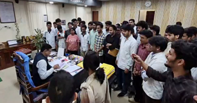 বেস্ট কলকাতা নিউজ : ফের থ্রেট কালচারের অভিযোগ উত্তরবঙ্গ মেডিক্যালে, তুমুল বিক্ষোভ ও প্রতিবাদে সামিল হল পড়ুয়ারা