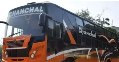 বেস্ট কলকাতা নিউজ : চাঁচল সদরের বাস টার্মিনাস সরানোর দাবিতে এক তুমুল বিক্ষোভ ইউনিয়ন-চালকদের