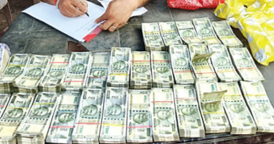 বেস্ট কলকাতা নিউজ : ভোটের মুখে শুরু হল জোর নাকা চেকিং, হাওড়া-নিউটাউন থেকে উদ্ধার হল ৪০ লক্ষ টাকা