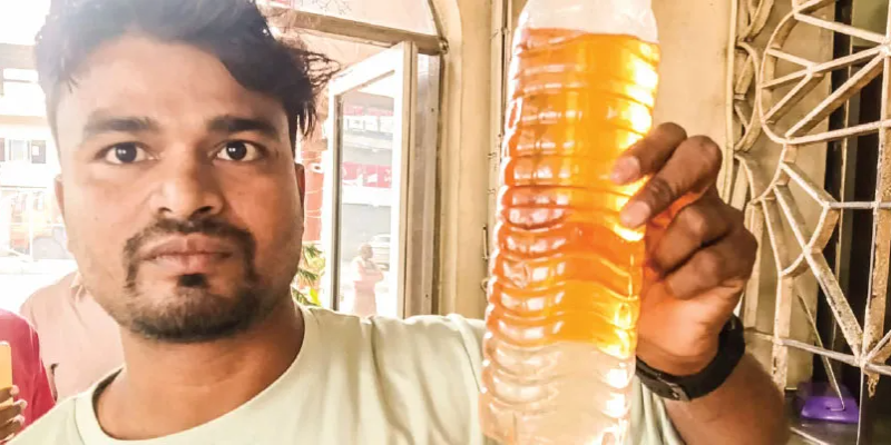 বেস্ট কলকাতা নিউজ : পেট্রলের সঙ্গে জল মেশানোর অভিযোগ উঠলো পেট্রল পাম্পে,ব্যাপক উত্তেজনা ছড়ালো হাওড়ার ডোমজুড়ে