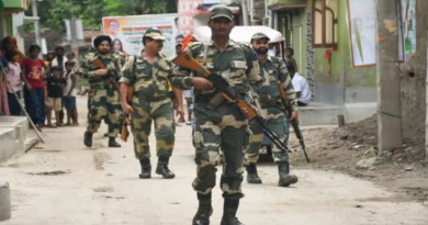 বেস্ট কলকাতা নিউজ : নির্বাচনের আগে কড়া নজরদারি, কলকাতা পুলিশ বিশেষ ভাবে প্রস্তুত কেন্দ্রীয় বাহিনীর মহড়ায়