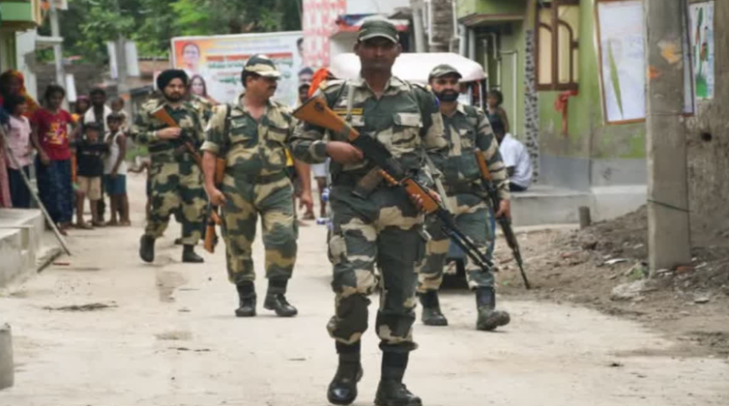 বেস্ট কলকাতা নিউজ : নির্বাচনের আগে কড়া নজরদারি, কলকাতা পুলিশ বিশেষ ভাবে প্রস্তুত কেন্দ্রীয় বাহিনীর মহড়ায়