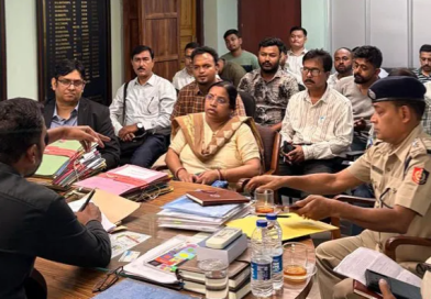 বেস্ট কলকাতা নিউজ : রান্নার গ্যাসের চরম সংকট, ডিলার-ডিস্ট্রিবিউটরদের নিয়ে বৈঠকে বসলো জলপাইগুড়ি জেলা পুলিশ ও প্রশাসন