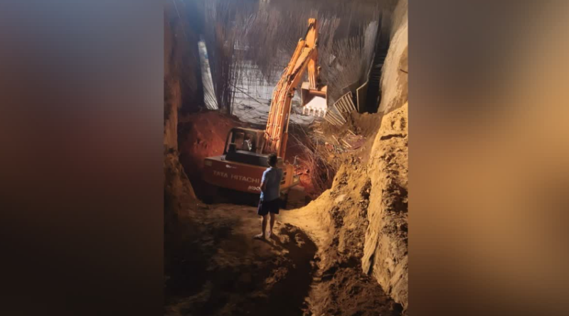 বেস্ট কলকাতা নিউজ : কাজ চলাকালীন ঘটলো ভয়াবহ দুর্ঘটনা, ৭ শ্রমিকের মর্মান্তিক মৃত্যু হল নির্মীয়মাণ বিল্ডিংয়ের দেওয়াল ধসে পড়ে