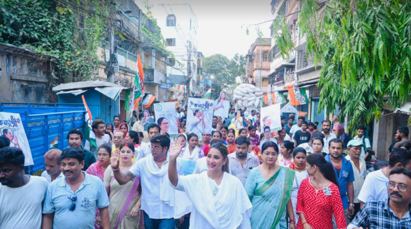 বেস্ট কলকাতা নিউজ : নিজের কেন্দ্র বরানগরে প্রচারে এলেন তৃণমূল প্রার্থী সায়ন্তিকা ব্যানার্জি
