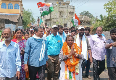বেস্ট কলকাতা নিউজ : জামালপুর বিধানসভায় তৃণমূল কংগ্রেসের প্রার্থী ভূতনাথ মালিকের সমর্থনে বীরভূমের সাংসদ শতাব্দী রায়ের রেলিতে নামলো এক বিশাল জনসমুদ্র