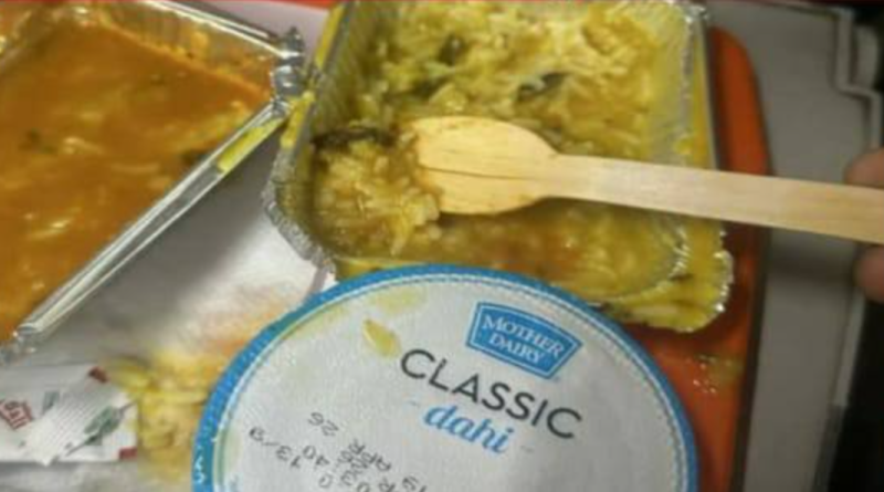 বেস্ট কলকাতা নিউজ : বন্দে ভারত এক্সপ্রেসে খাবারের মধ্যে মিললো পোকা, খাবার সরবরাহ কারীকে ১০ লক্ষ টাকা জরিমানা করলো আই আর সি টি সির