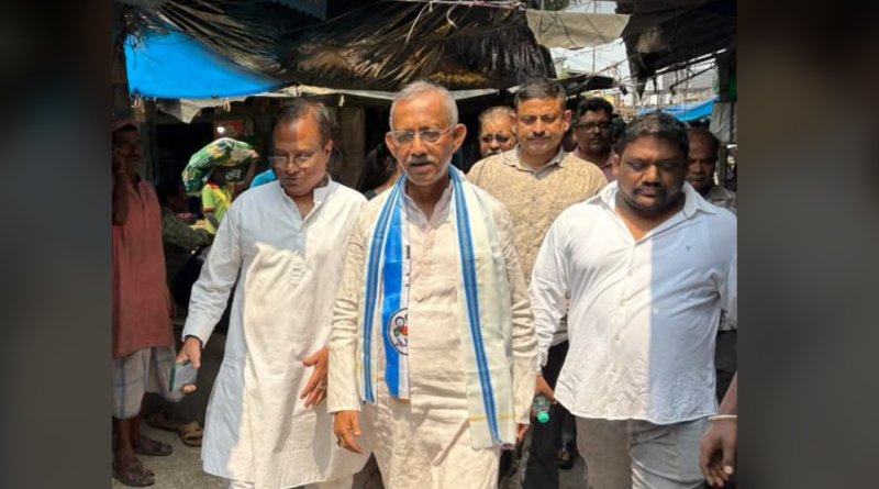 বেস্ট কলকাতা নিউজ : গোটা শিলিগুড়ি শহর জুড়ে ঘুরে ঘুরে নির্বাচনী প্রচার সারলেন মেয়র গৌতম দেব