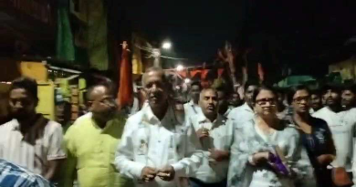 বেস্ট কলকাতা নিউজ : মেয়র গৌতম দেবের সমর্থনে কাউন্সিলর শ্রাবণী দত্তের নেতৃত্বে শিলিগুড়িতে বিশাল মিছিল বের করলো তৃণমূল কংগ্রেস