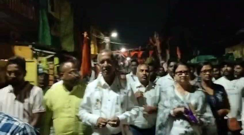 বেস্ট কলকাতা নিউজ : মেয়র গৌতম দেবের সমর্থনে কাউন্সিলর শ্রাবণী দত্তের নেতৃত্বে শিলিগুড়িতে বিশাল মিছিল বের করলো তৃণমূল কংগ্রেস