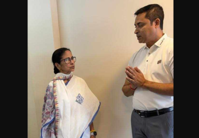 বেস্ট কলকাতা নিউজ : কোচবিহারে মুখ্যমন্ত্রী মমতা বন্দ্যোপাধ্যায়ের সাথে দেখা করলেন জেলা ব্যবসায়ী সমিতির সম্পাদক সুরোজ কুমার ঘোষ