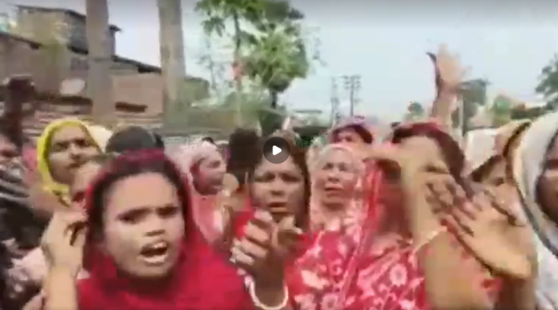 বেস্ট কলকাতা নিউজ : ভোটার তালিকা থেকে নাম বাদ পড়ার প্রতিবাদে জাতীয় সড়কে টায়ার জ্বালিয়ে বিক্ষোভ ও পথ অবরোধ মালদার একাধিক এলাকার বাসীন্দাদের