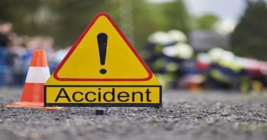 বেস্ট কলকাতা নিউজ : অ্যাপ ক্যাবের পিছনে গাড়ির সজোরে ধাক্কা, সল্টলেকে গুরুতর আহত হল ২জন