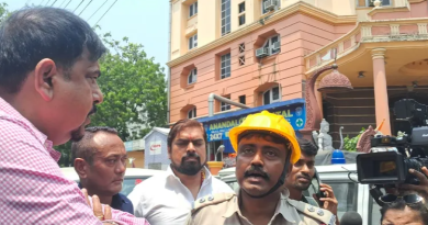 বেস্ট কলকাতা নিউজ : সল্টলেকের আনন্দলোক হাসপাতালে আগুন, সরানো হল রোগীদের; ঘটনাস্থলে পৌঁছলো দমকলের ৫ ইঞ্জিন