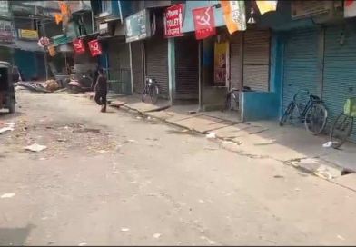 বেস্ট কলকাতা নিউজ : ভোট পর্ব চলছে শহর শিলিগুড়িতে , ফাঁকা সুনসান শিলিগুড়ির বিধান মার্কেট চত্বর