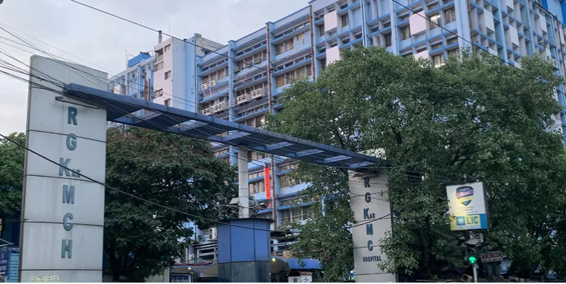 বেস্ট কলকাতা নিউজ : আর জি করের ঘটনায় ধৃত ৩ লিফটম্যানের জেল হেপাজত, জামিন বাতিলের আবেদন জানানো হল দুই অভিযুক্তেরও