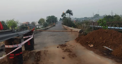 বেস্ট কলকাতা নিউজ : গভীর রাতে ভেঙে পড়ল ব্রিজ, অবরুদ্ধ হয়ে পড়লো রঘুনাথপুর-বরাকর রাজ্য সড়ক