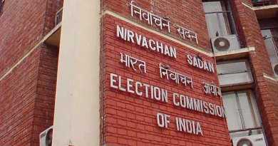 বেস্ট কলকাতা নিউজ : বাবার বয়স ৩০, মেয়ে ৩৫! সাপ্লিমেন্টারি তালিকা প্রকাশ হতেই কাঠগড়ায় উঠলো কমিশন