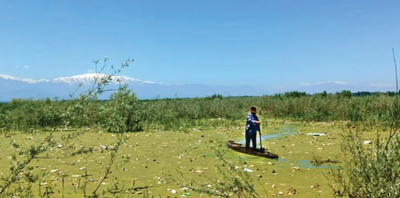 বেস্ট কলকাতা নিউজ : জম্মু-কাশ্মীরে রাতারাতি গায়েব ৩১৫ টি হ্রদ! ক্যাগ প্রকাশিত রিপোর্টে আশঙ্কা চরম প্রাকৃতিক বিপর্যয়ের