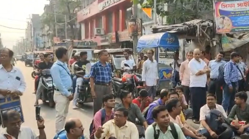 বেস্ট কলকাতা নিউজ : আসেনি পোস্টাল ব্যালট! ভোট দিতে পারলেন না ভোট কর্মীরাই, ব্যাপক উত্তেজনা ছড়ালো উলুবেড়িয়ায়