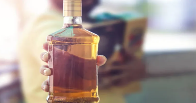 বেস্ট কলকাতা নিউজ : ভোটের আগে জেলায় বাজেয়াপ্ত হল বিপুল পরিমানে মদ, জড়িত থাকার অভিযোগে দু’জনকে গ্রেপ্তার করলো পুলিশ