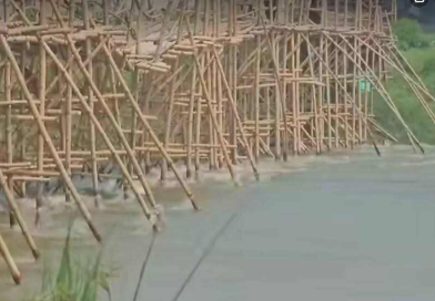 বেস্ট কলকাতা নিউজ : খানাকুলের বালিগড়িতে ‘বাঁশের ব্রিজের একাংশ ধসে পড়ায় যোগাযোগ বিচ্ছিন্ন, নতিবপুর এলাকায় ছড়ালো এক চরম আতঙ্ক