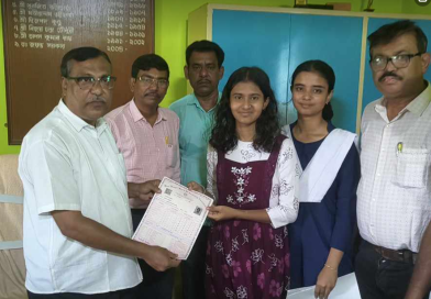 বেস্ট কলকাতা নিউজ : প্রত্যন্ত গ্রামের স্কুলে সাফল্যের আলো, মাধ্যমিকে ৯৬ শতাংশ পাশ, গর্বে উজ্জ্বল ওকড়সা উচ্চ বিদ্যালয়