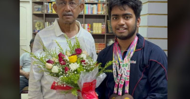 বেস্ট কলকাতা নিউজ : ইন্টারস্টেট জুনিয়র এন্ড ইউথ ন্যাশনাল টেবিল টেনিস চ্যাম্পিয়নশিপে তৃতীয় স্থান দখল , কৃতিকে অভিনন্দন জানালেন মেয়র গৌতম দেব