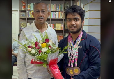 বেস্ট কলকাতা নিউজ : ইন্টারস্টেট জুনিয়র এন্ড ইউথ ন্যাশনাল টেবিল টেনিস চ্যাম্পিয়নশিপে তৃতীয় স্থান দখল , কৃতিকে অভিনন্দন জানালেন মেয়র গৌতম দেব
