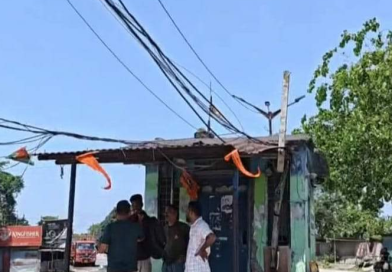 বেস্ট কলকাতা নিউজ : শিলিগুড়ির ফুলবাড়ি বাইপাসে বন্ধ হল এসজেডিএ এর টোল সংগ্রহ, গেটে উড়ছে বিজেপির দলীয় পতাকা, অবাধে যাতায়াত করছে গাড়ি