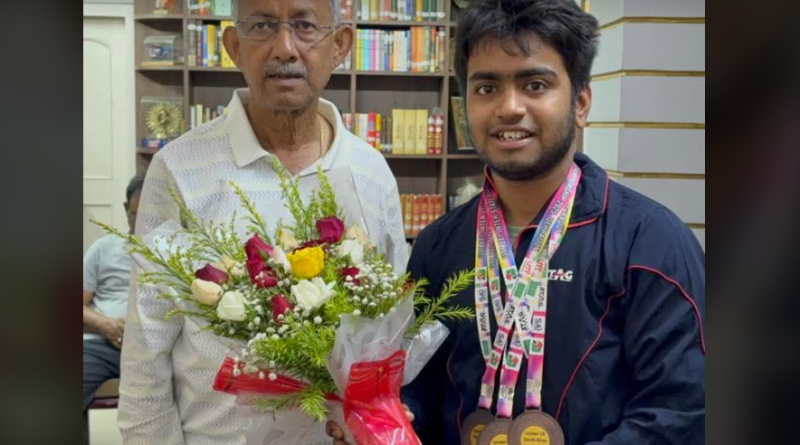 বেস্ট কলকাতা নিউজ : ইন্টারস্টেট জুনিয়র এন্ড ইউথ ন্যাশনাল টেবিল টেনিস চ্যাম্পিয়নশিপে তৃতীয় স্থান দখল , কৃতিকে অভিনন্দন জানালেন মেয়র গৌতম দেব