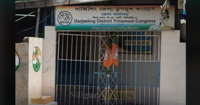 বেস্ট কলকাতা নিউজ : বিজেপির পতাকা লাগানোর অভিযোগ উঠলো শিলিগুড়ি তৃণমূল কংগ্রেস এর জেলা অফিসে