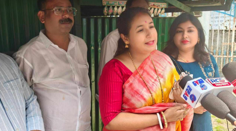 বেস্ট কলকাতা নিউজ : অবশেষে শোকাজের উত্তর দিলেন পাপিয়া ঘোষ, দলের বিরুদ্ধে তো কোন কথা বলিনি এমনটাই জানালেন তিনি